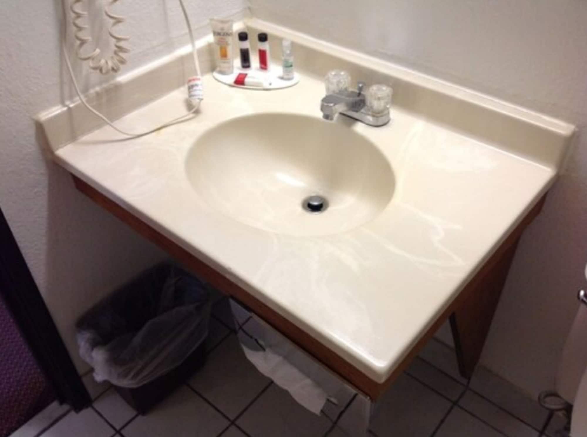 ซูเปอร์ 8 บาย วินด์แฮม วินเชสเตอร์ เวอร์จิเนีย Hotel ภายนอก รูปภาพ