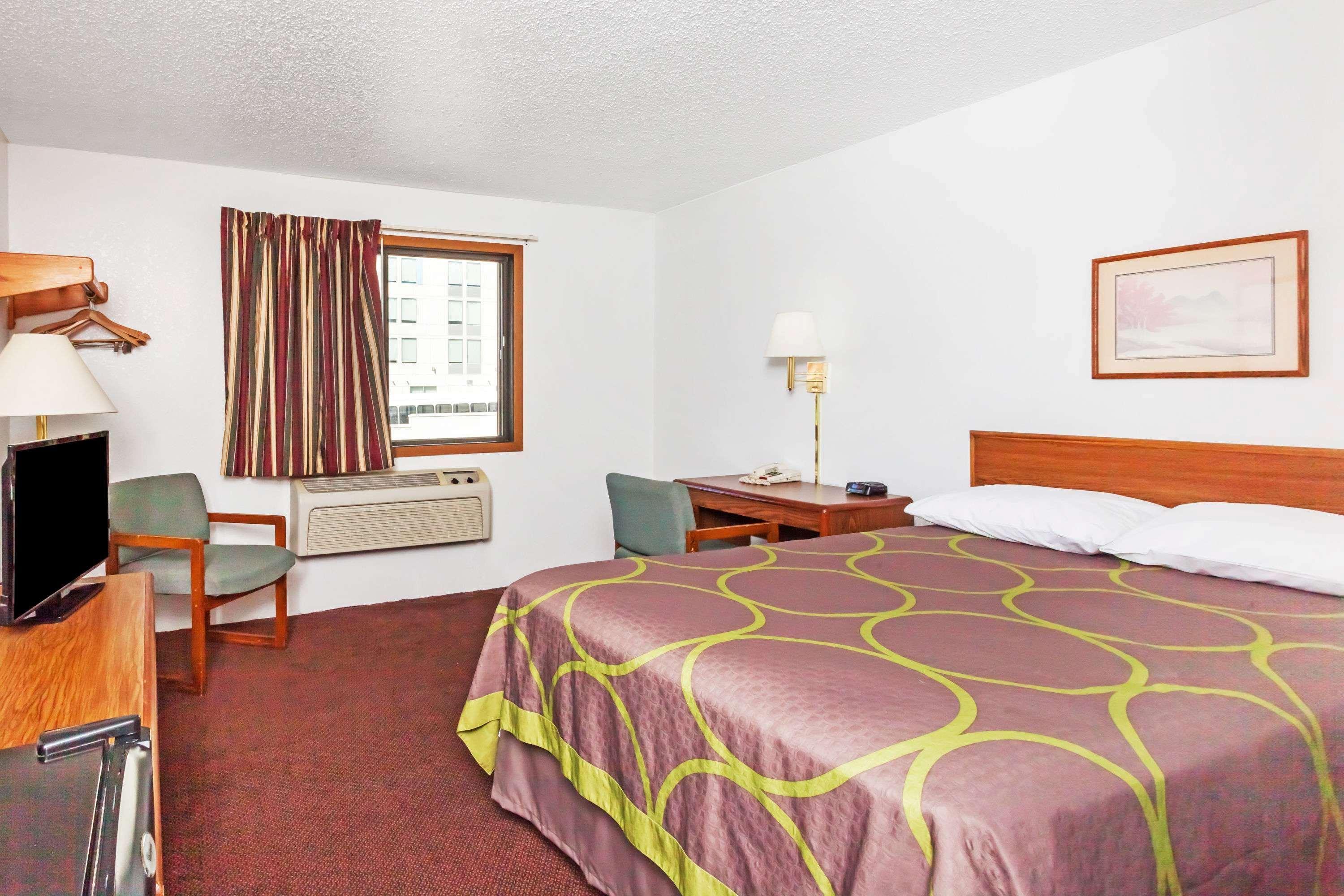 ซูเปอร์ 8 บาย วินด์แฮม วินเชสเตอร์ เวอร์จิเนีย Hotel ภายนอก รูปภาพ
